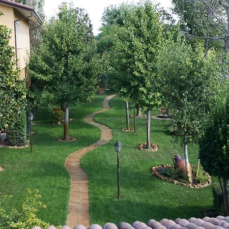 Ristorante Albergo Al Capitello Megliadino San Vitale 外观 照片