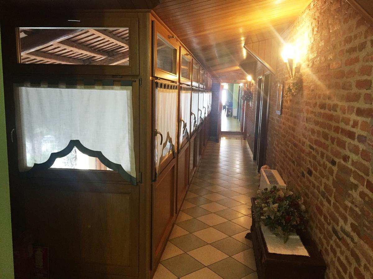 Ristorante Albergo Al Capitello Megliadino San Vitale 外观 照片